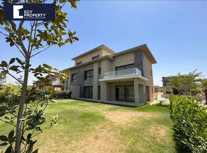 Corner town house for sale in Swan lake 5th settlement new Cairo with the lowest price