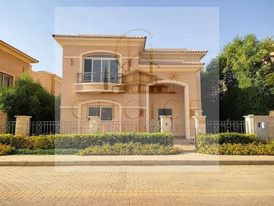 Very Prime Location and the Biggest Land area of this type Direct on Landscape and Lagoon ,Lowest Priced in Stone Park