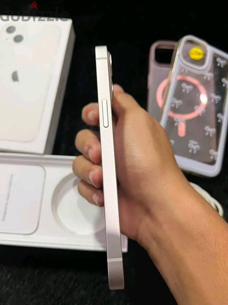 Apple - iPhone 13 1