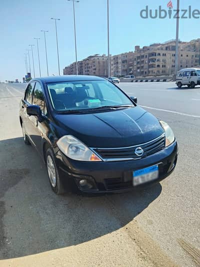 Nissan Tiida 2013