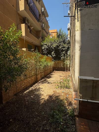 For rent, an empty apartment for families, ground floor, private entrance, accommodating 3 cars, prime location, Ahamis Gate