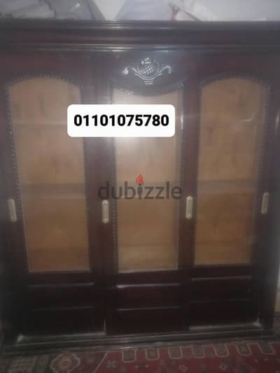 نيش بحاله ممتازه 2000ج  لسرعة البيع