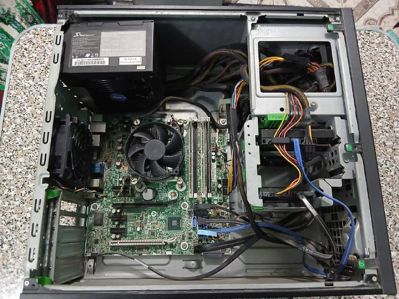 HP EliteDesk + Power SeaSonic 500W 1