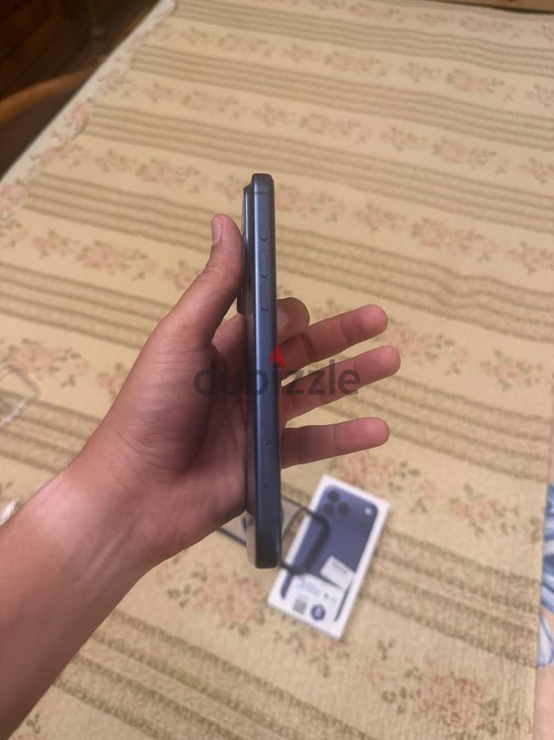 Apple - iPhone 17 Pro Max 3