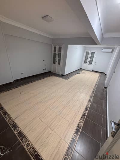 Office space for rent 155m Smoha near Zahraan schools and health insurance (the office is fully air-conditioned)