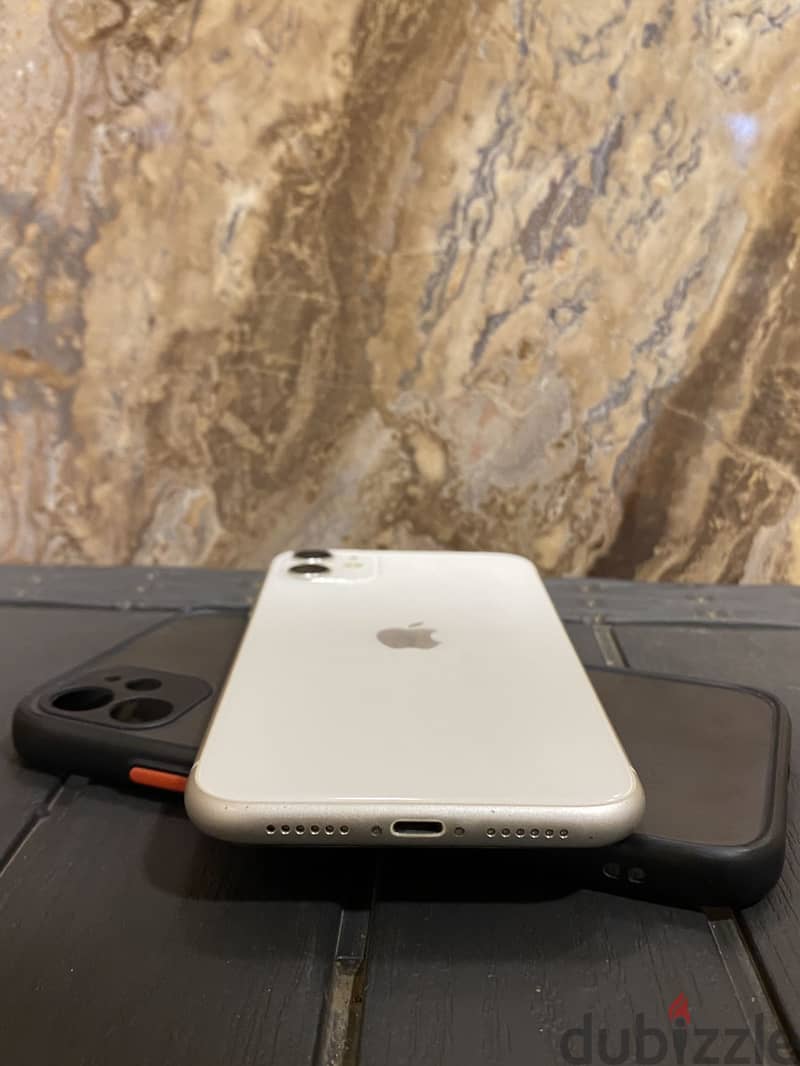 Apple - iPhone 11 5