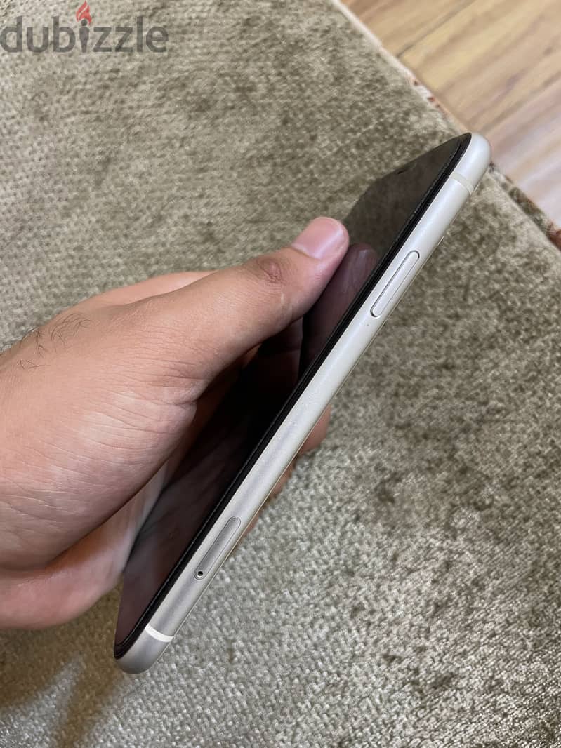 Apple - iPhone 11 2