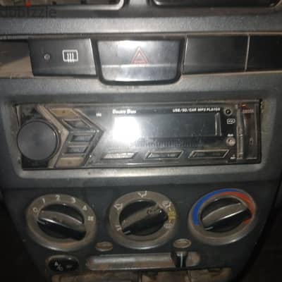 كاسيت وسماعات سياره