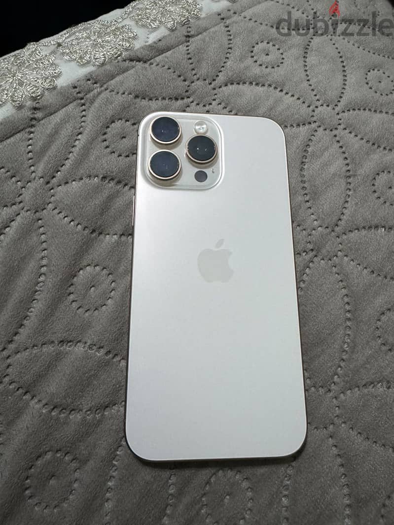 Apple - iPhone 16 Pro Max 2