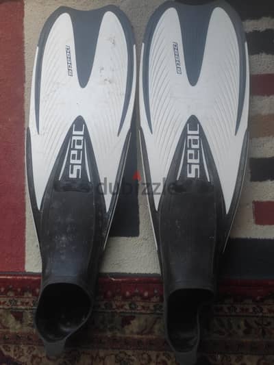 زعانف سباحة وغطس SEAC Speed إيطالي مقاس 44-45