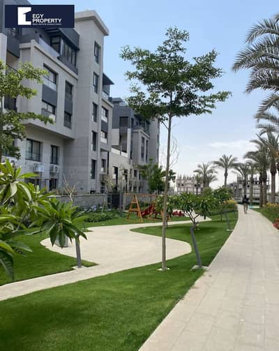 Apartment with roof for sale in Trio compound