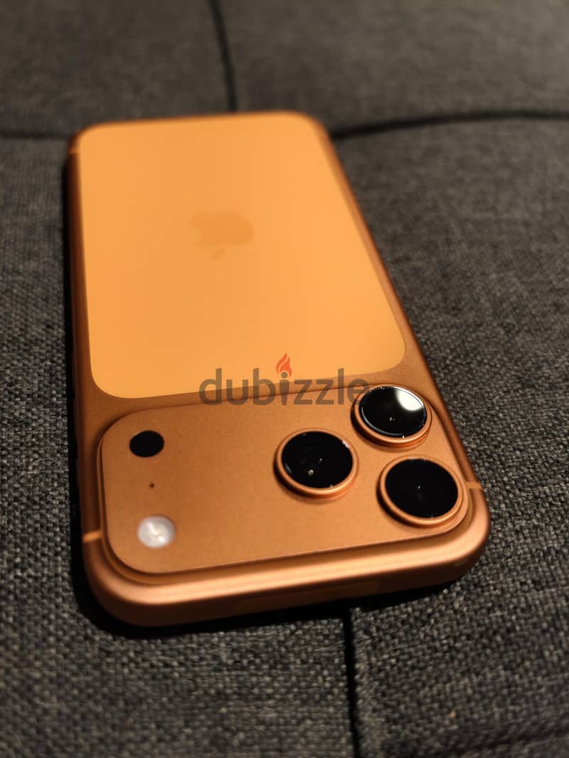 Apple - iPhone 17 Pro Max 1