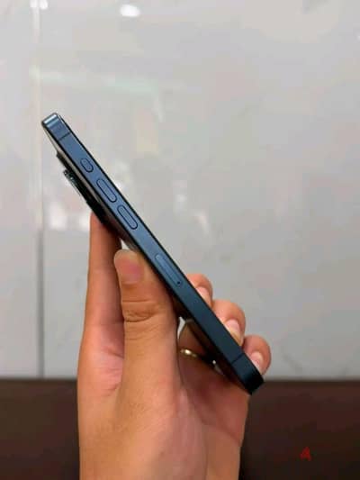 آبل - آيفون 15 برو