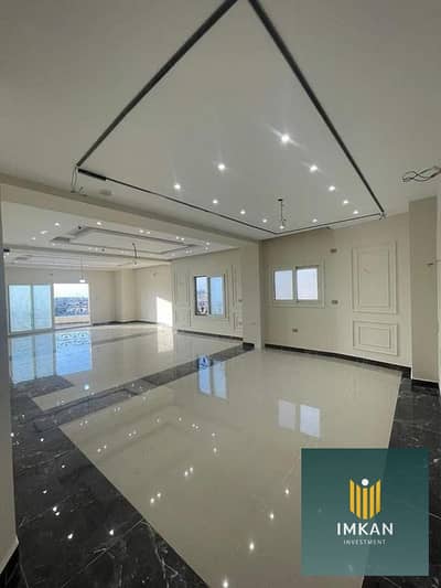 3-bedroom apartment for sale in Mayan El Shorouk Compound (near Sodic East). Price: 4,800,000. Features: immediate delivery, fully finished, and a 10-