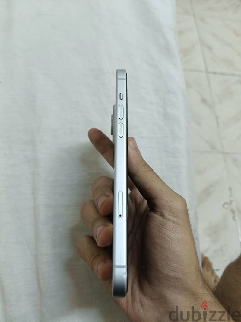 Apple - iPhone 15 plus 6