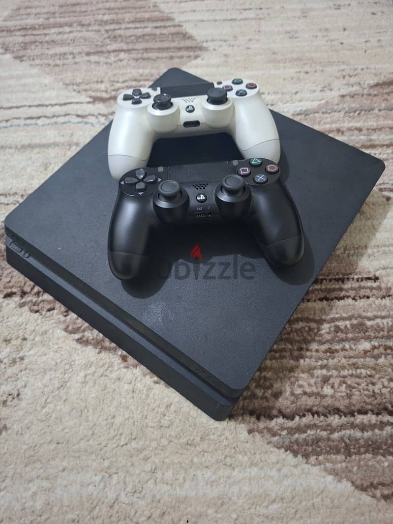 Play station 4 slim 1TB 3