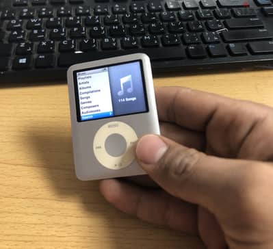 Apple iPod nano   4th  Generation Excellent condition