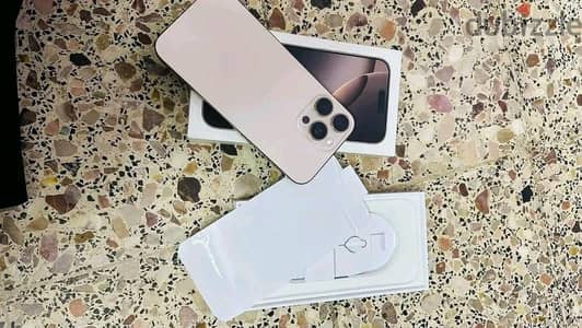 Apple - iPhone 16 Pro Max