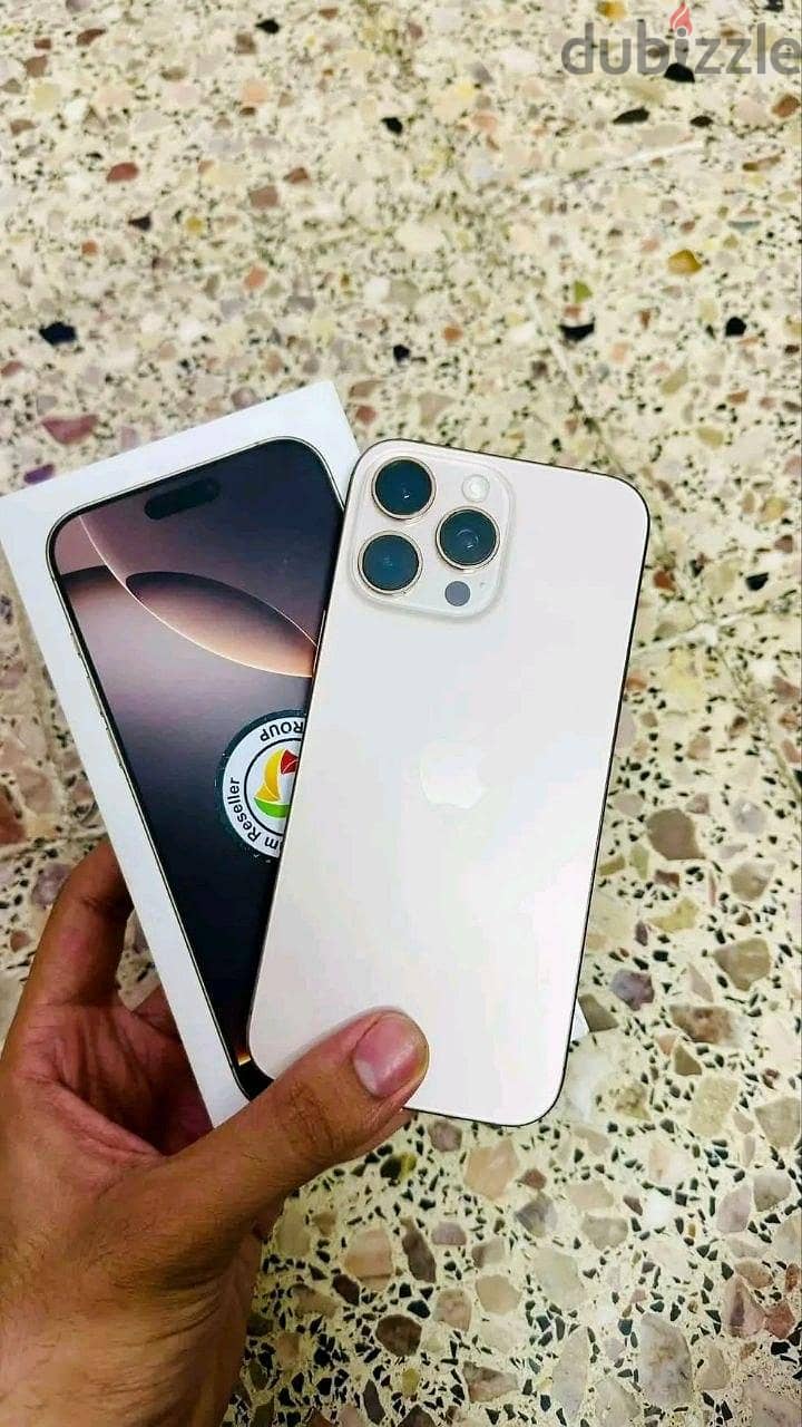 Apple - iPhone 16 Pro Max 1