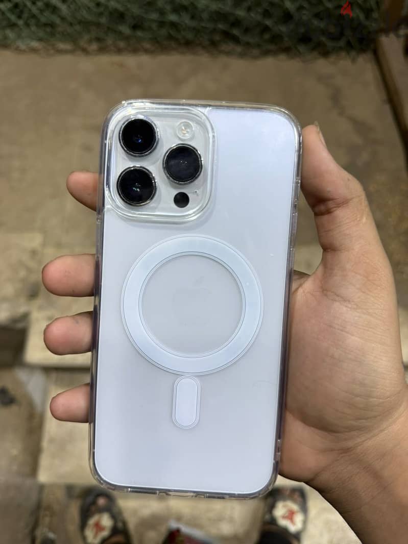 Apple - iPhone 14 Pro Max 3