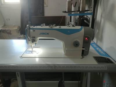 ماكينة خياطه جاك F4 نص كمبيوتر