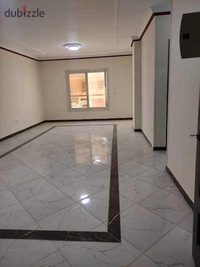 For rent residential or administrative on a main street steps to the mall and the Pyramids Gardens Club the price for residential rent, negotiable