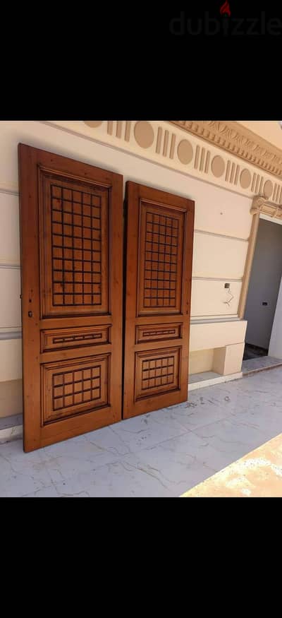 استرجي دهانات اخشاب