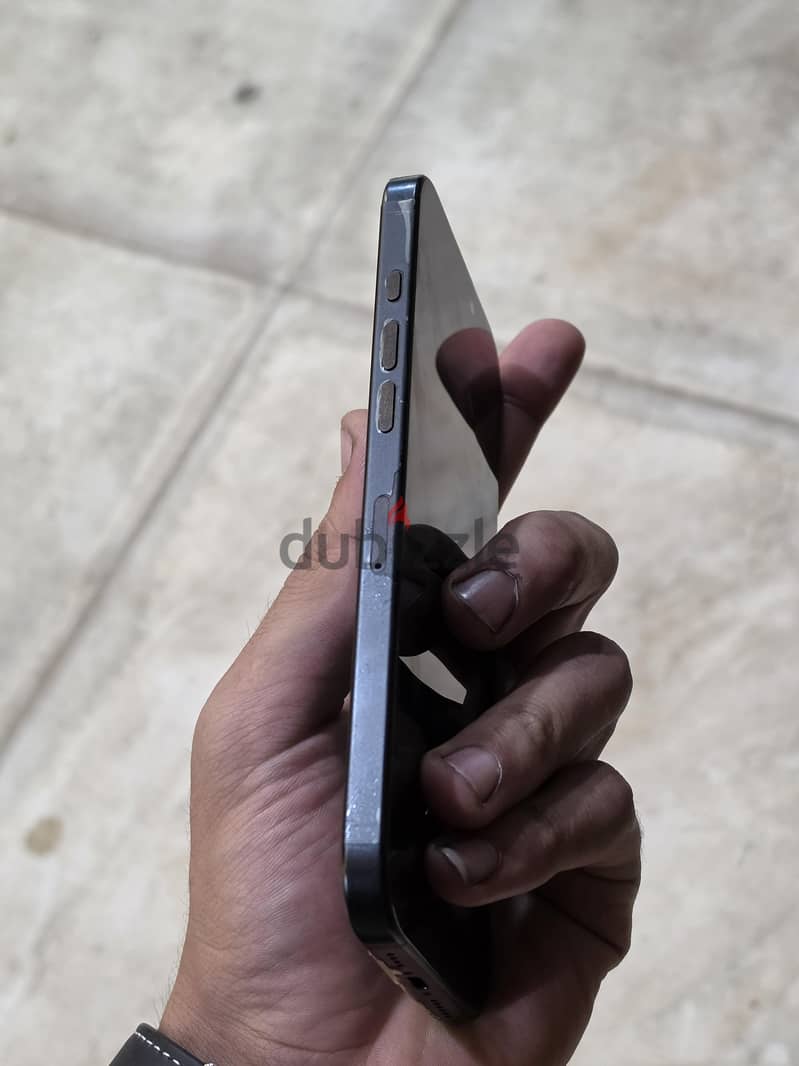 Apple - iPhone 16 Pro Max 1