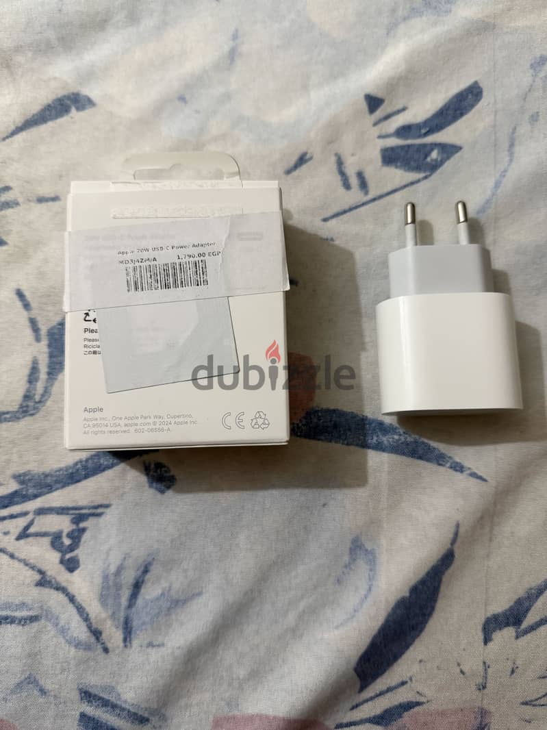 Appla USB-C 20W Power Adapter 3