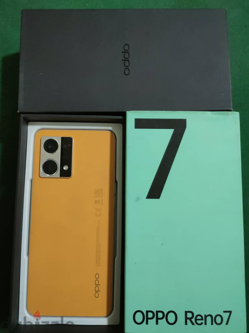 OPPO Reno7 2