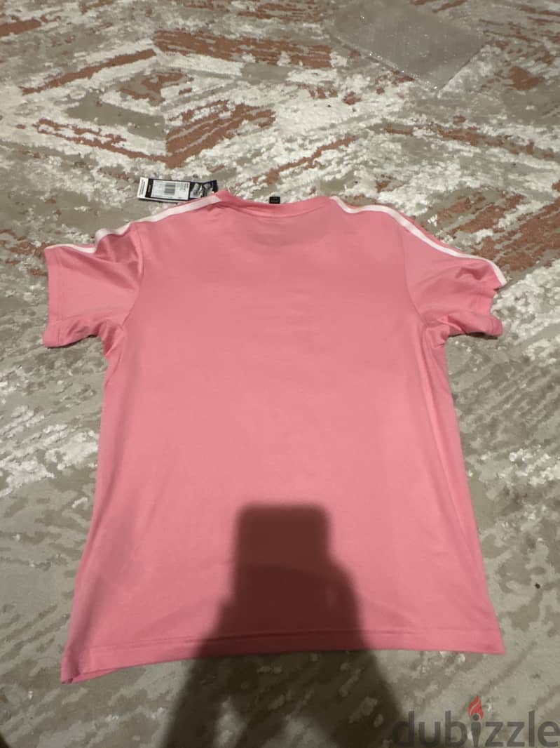 adidas  T-shirts  size s 1