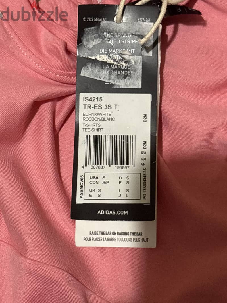 adidas  T-shirts  size s 6