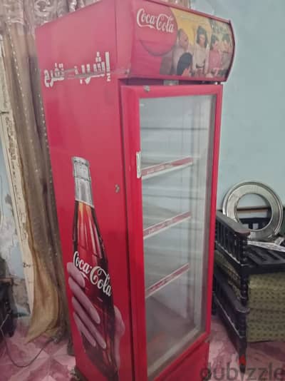 ثلاجة عرض بحاله جيدة جدا