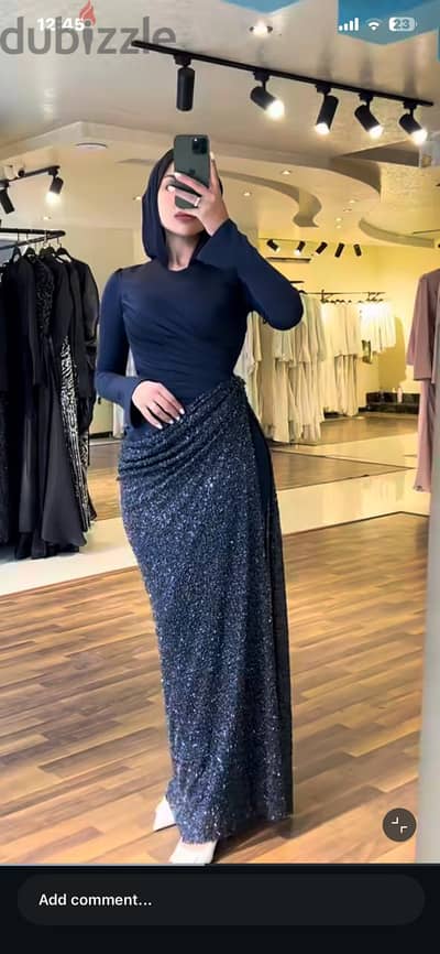 فستان سهره لونه بينك لما يستعمل ولا مره