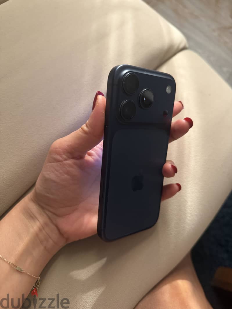 Apple - iPhone 17 Pro 6