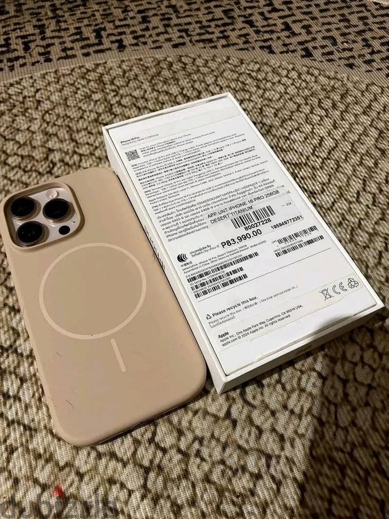 Apple - iPhone 16 Pro 2