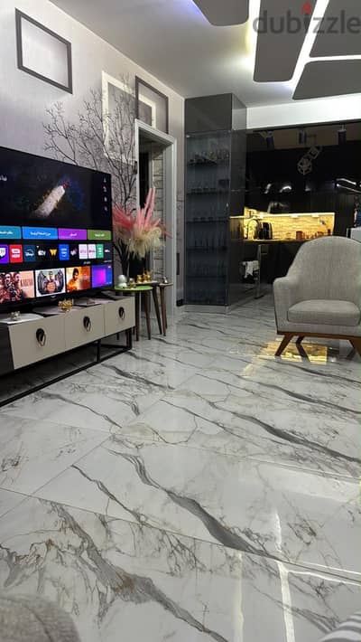بسعرمحروق شقة فى Mountain View icity October