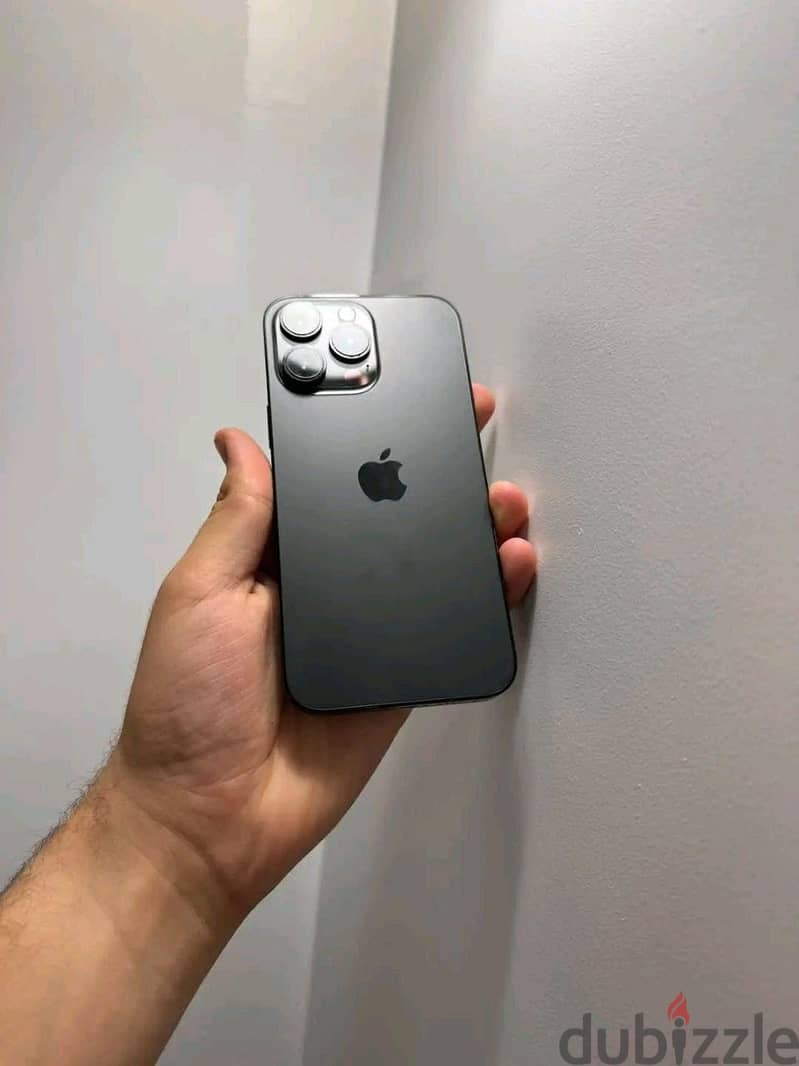 Apple - iPhone 15 Pro Max 3