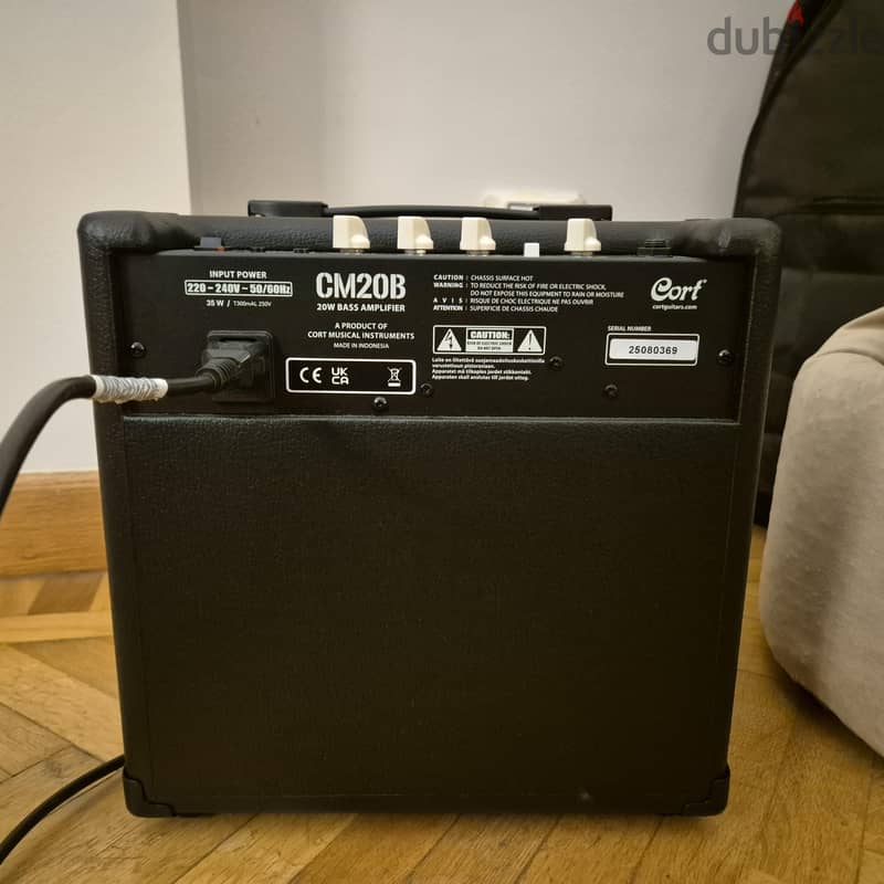 Cort CM20B Bass Amplifier 1