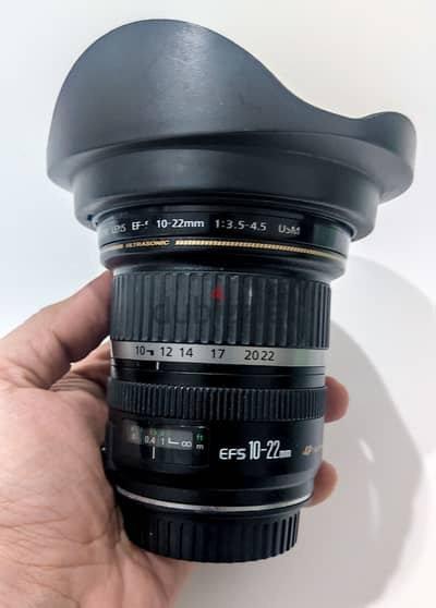 عدسة Canon EF-S 10-22mm USM