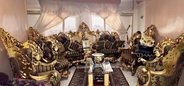 أنتريه أنتيكا فاخر مدهب قطعة فنية مش مجرد أثاث