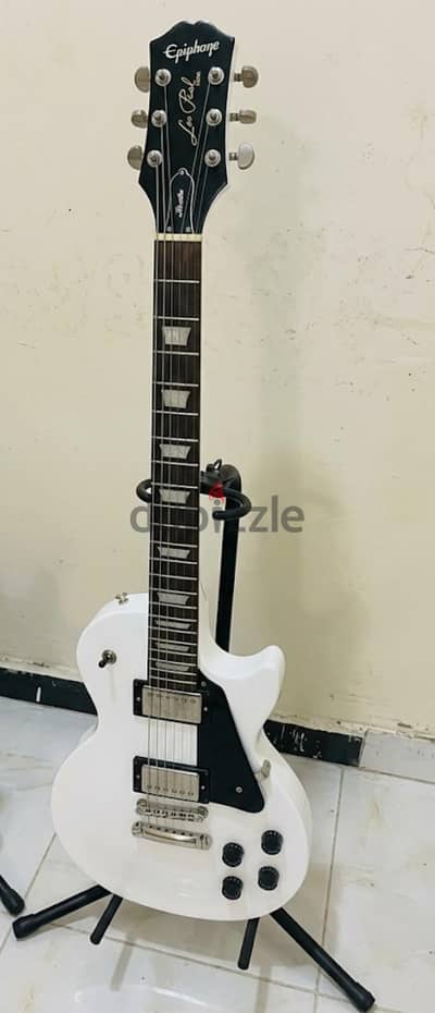 جيتار ابيفون ليس بول ستوديو Epiphone Les Paul studio.