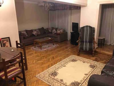 شقة مفروشة للإيجار زهراء المعادي بجوار نادي وادي دجله تتكون من اثنين غرفه نوم وريسبشن ثلاث قطع واثنين حمام مكيفه بالكامل واي فاي دور ثالث سلم
