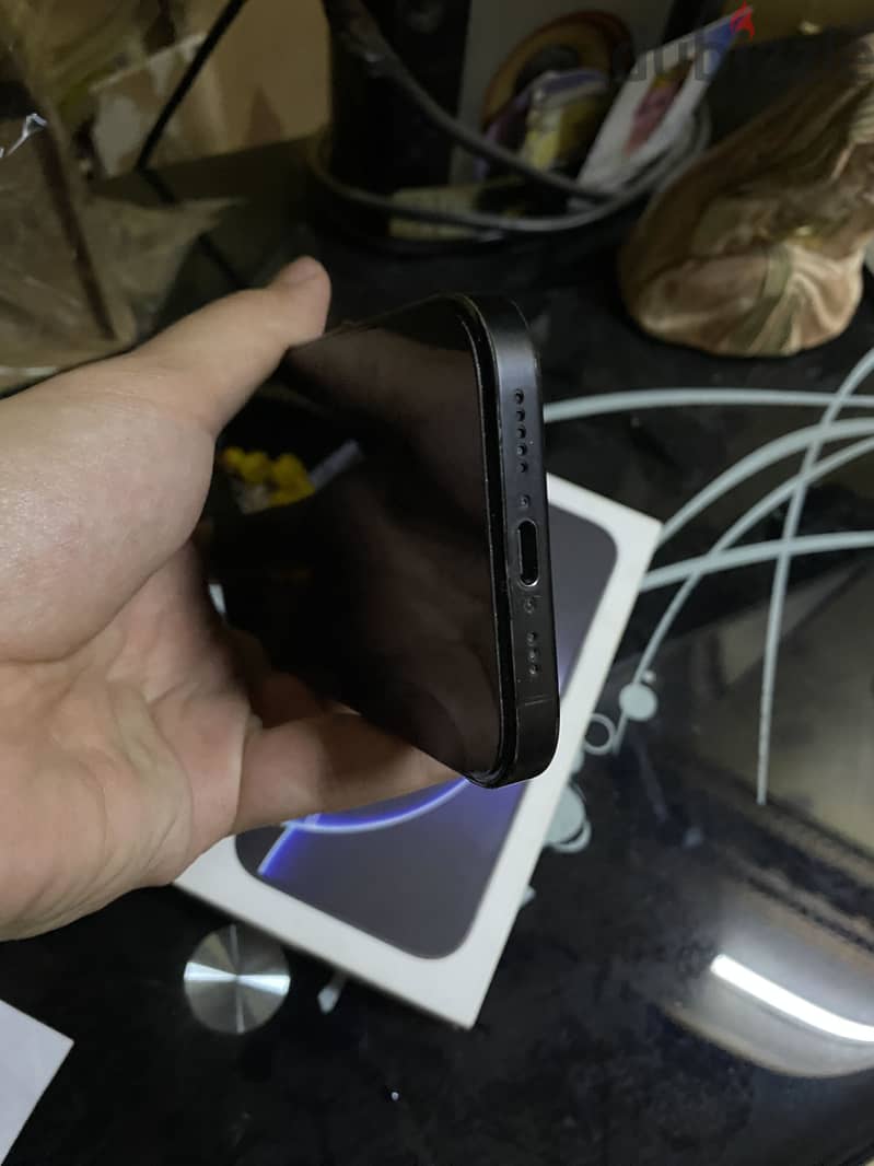 Apple - iPhone 16 Pro 256 GB 4