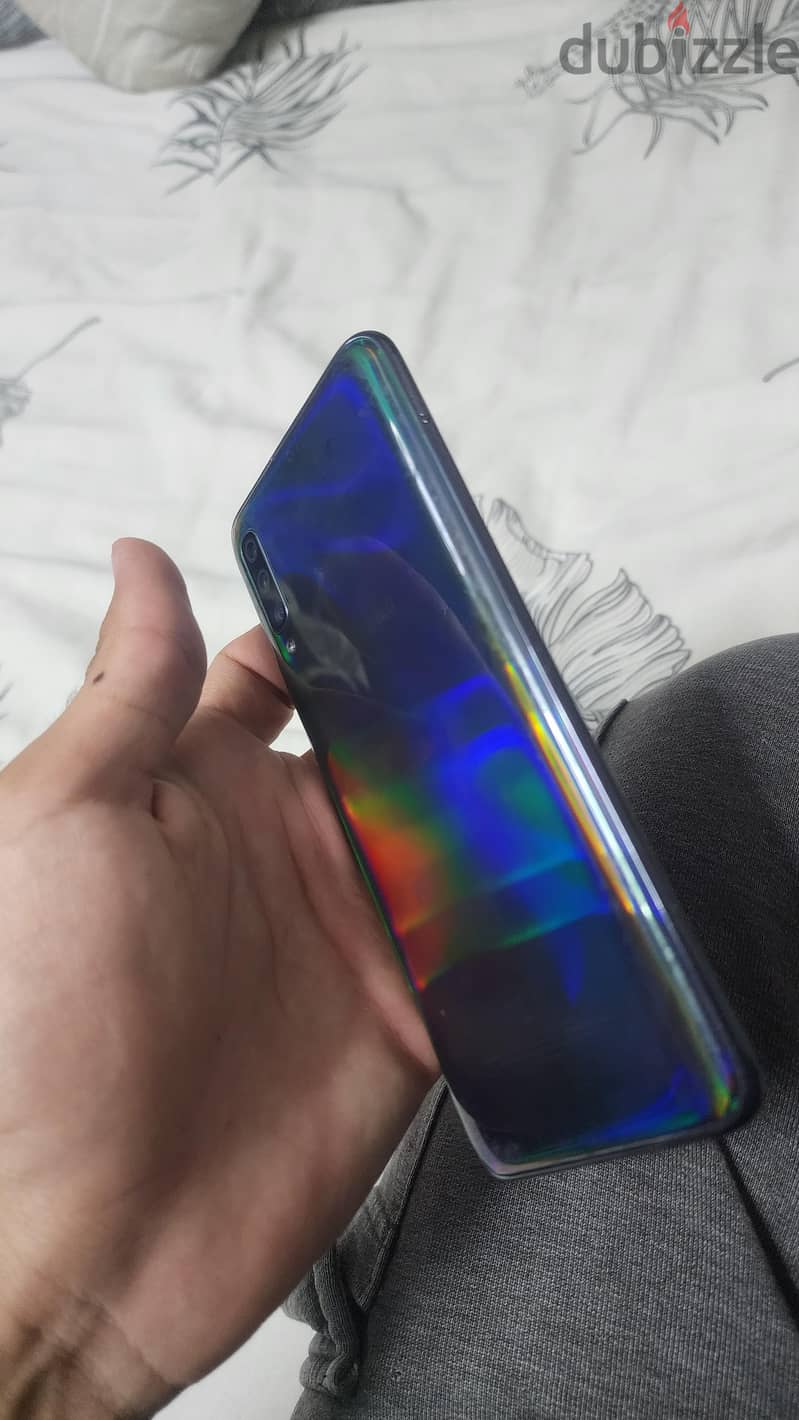 Samsung A70 4
