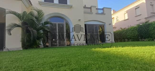 فيلا مستقلة البا سبينديا تشطيب خاص صف تاني للبيع بكمبوند اب تاون كايرو إعمار Uptown Cairo Emaar