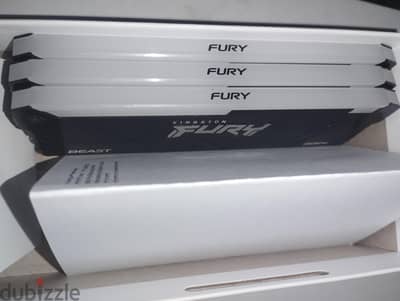 ((like new)) Kingston FURY Beast® RGB DDR {8G}√