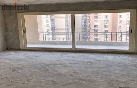 Apartment for Sale in Maadi Gardens Compound – Front-Facing and Semi-Finished
