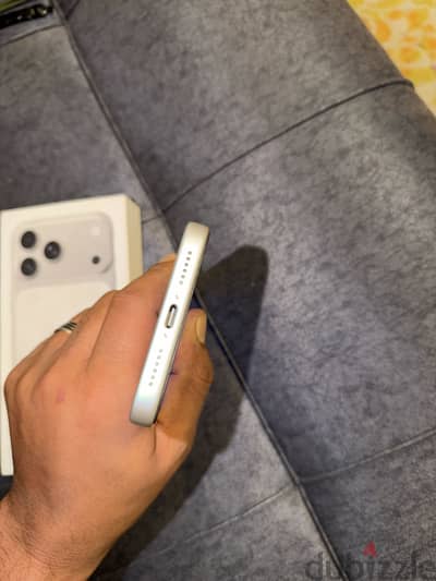 آبل - آيفون 17 برو ماكس