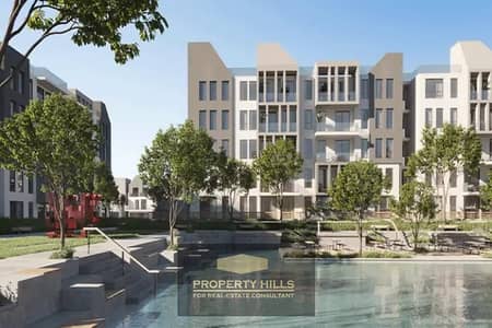 Villa ready for delivery with a direct view of the lagoon next to The Estates Sodic and directly on the Cairo-Alexandria Desert Road